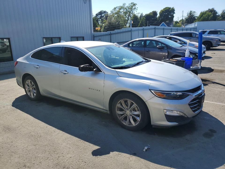 Продажа на аукционе авто 2021 Chevrolet Malibu, vin: 1G1ZD5ST7MF017504, номер лота: 57872036