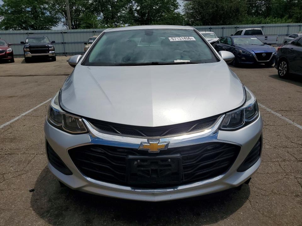 57131456 :رقم المزاد ، 1G1BC5SM6K7110566 vin ، 2019 Chevrolet Cruze مزاد بيع