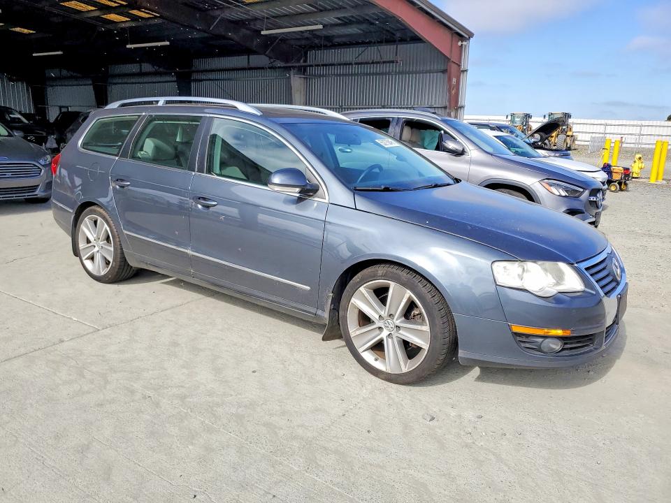 55275846 :رقم المزاد ، WVWXM9AN5AE075055 vin ، 2010 Volkswagen Passat مزاد بيع