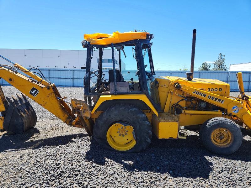 1986 John Deere 300d მანქანა იყიდება აუქციონზე, vin: T0300DA776842, აუქციონის ნომერი: 56527026