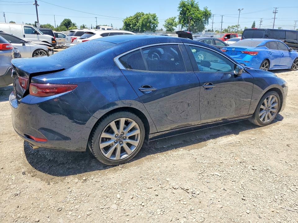 2021 Mazda 3 მანქანა იყიდება აუქციონზე, vin: JM1BPBCL4M1345795, აუქციონის ნომერი: 57195266