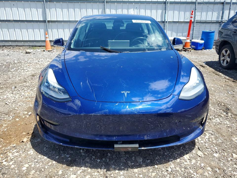 58356676 :رقم المزاد ، 5YJ3E1EB7JF115373 vin ، 2018 Tesla Model 3 مزاد بيع