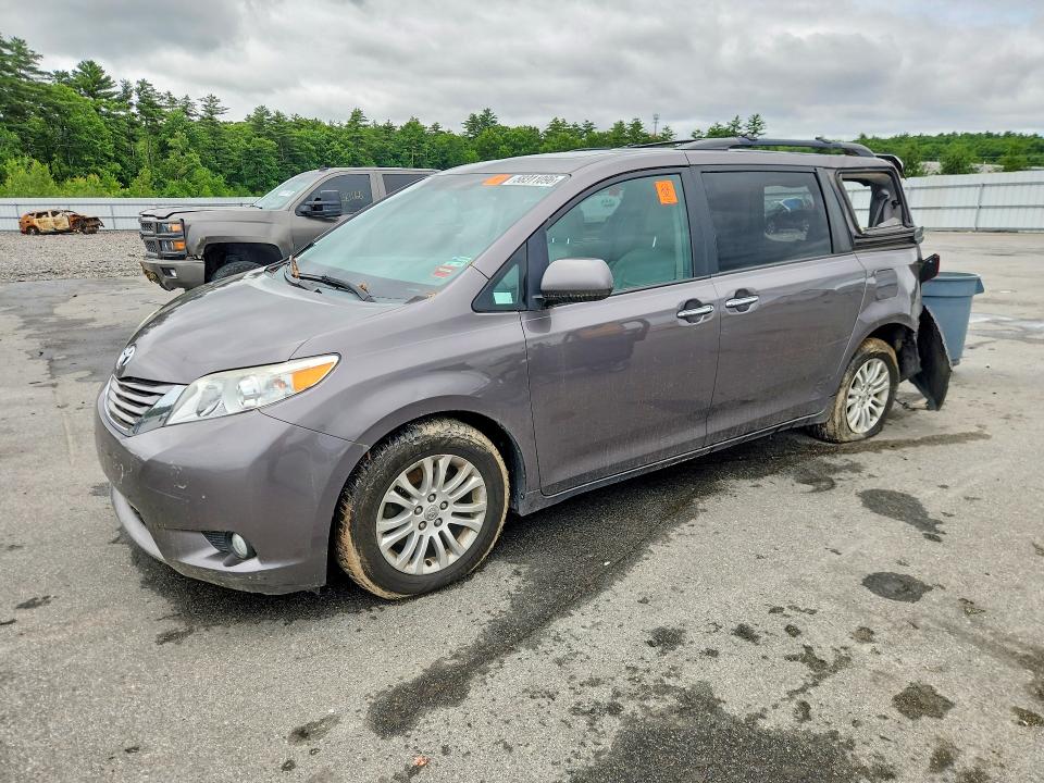 Auction sale of the 2015 Toyota Sienna, vin: 5TDYK3DC7FS683484, lot number: 58311096
