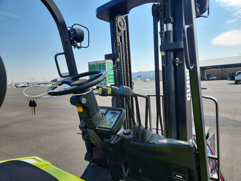 Продажа на аукционе авто 2006 Clark Forklift, vin: ECX36000169653KF, номер лота: 55026456