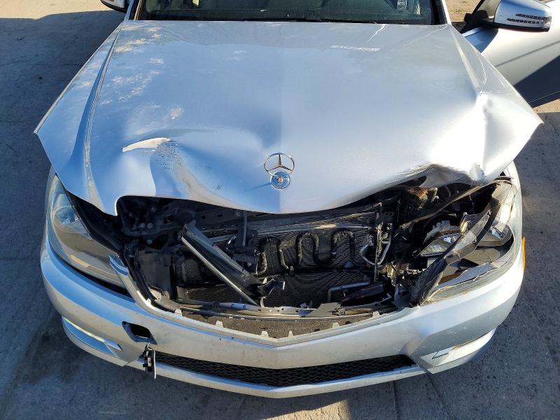 57052166 :رقم المزاد ، WDDGF8AB2EA889368 vin ، 2014 Mercedes-benz C مزاد بيع