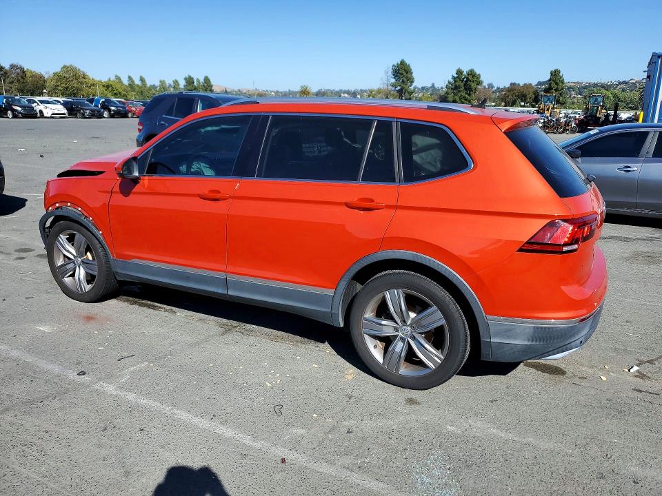 Продажа на аукционе авто 2018 Volkswagen Tiguan, vin: 3VV5B7AX2JM061595, номер лота: 58323426