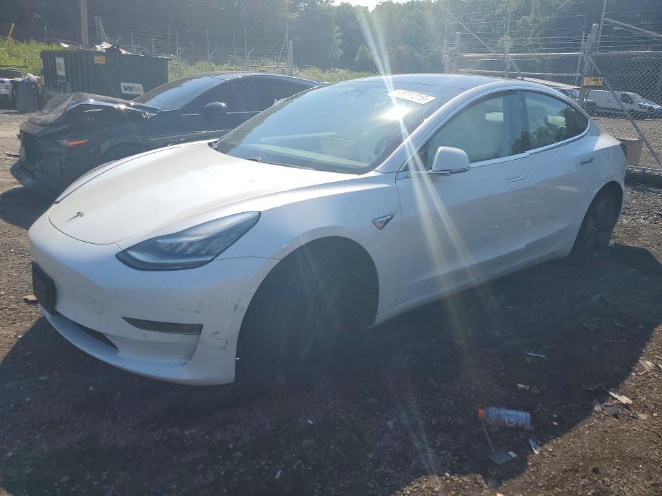 58911816 :رقم المزاد ، 5YJ3E1EB7KF406831 vin ، 2019 Tesla Model 3 مزاد بيع