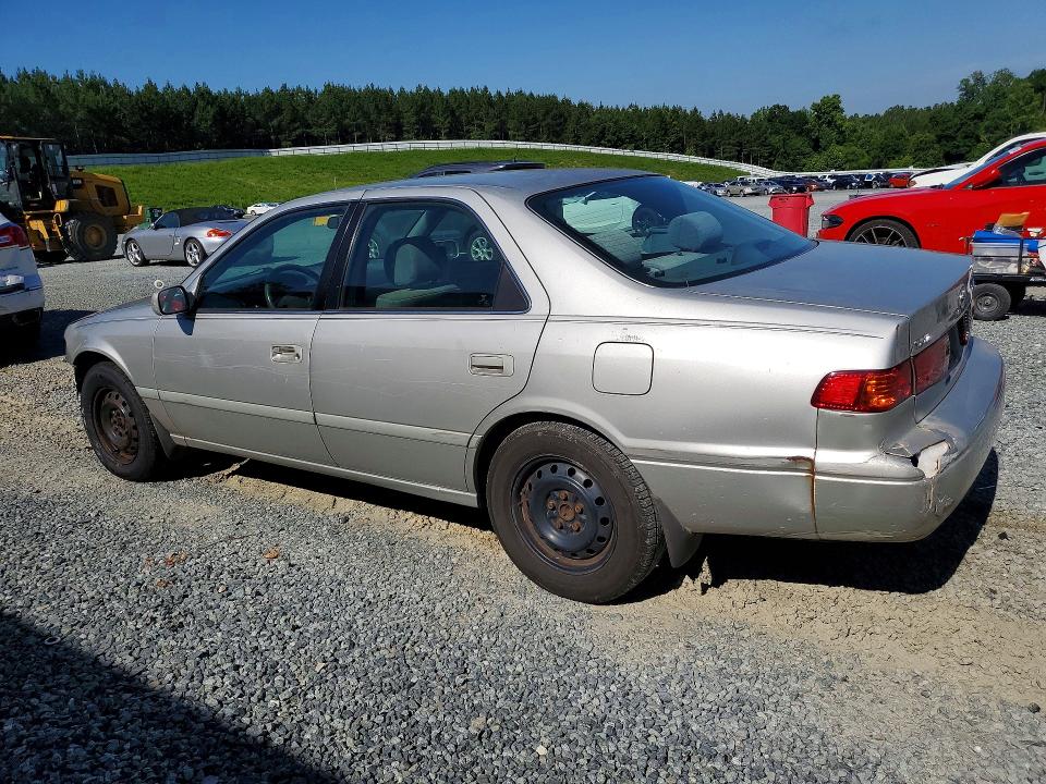 58355946 :رقم المزاد ، 4T1BG22K51U035072 vin ، 2001 Toyota Camry مزاد بيع