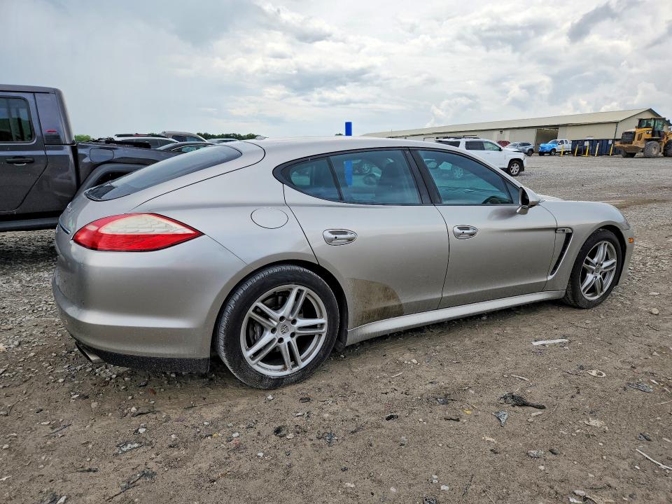 57211606 :رقم المزاد ، WP0AA2A73BL010466 vin ، 2011 Porsche Panamera مزاد بيع