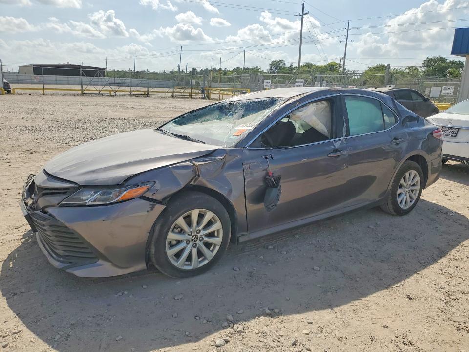 2020 Toyota Camry მანქანა იყიდება აუქციონზე, vin: 4T1C11AK1LU985384, აუქციონის ნომერი: 58331206