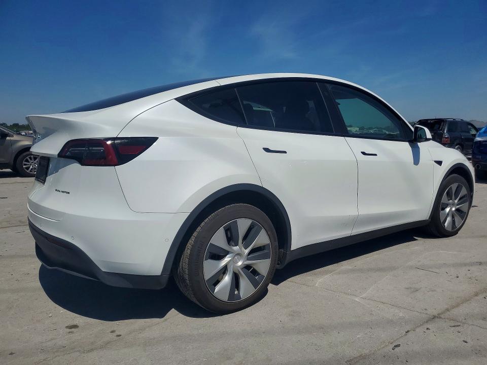 55964776 :رقم المزاد ، 7SAYGDEE1NF445904 vin ، 2022 Tesla Model Y مزاد بيع