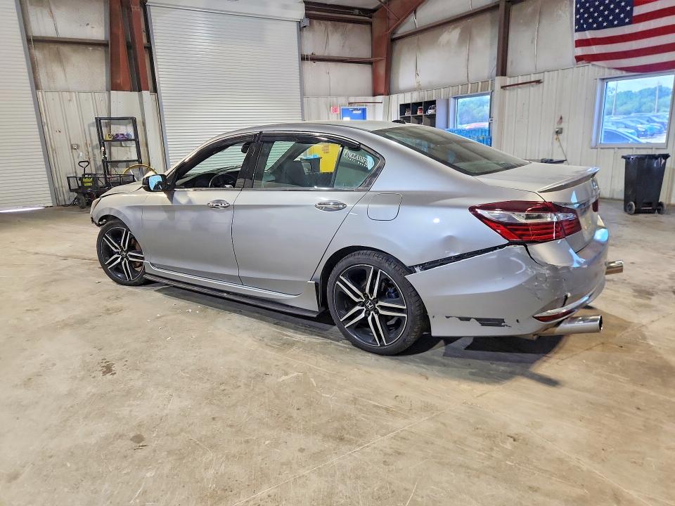 56954366 :رقم المزاد ، 1HGCR3F99HA009586 vin ، 2017 Honda Accord مزاد بيع