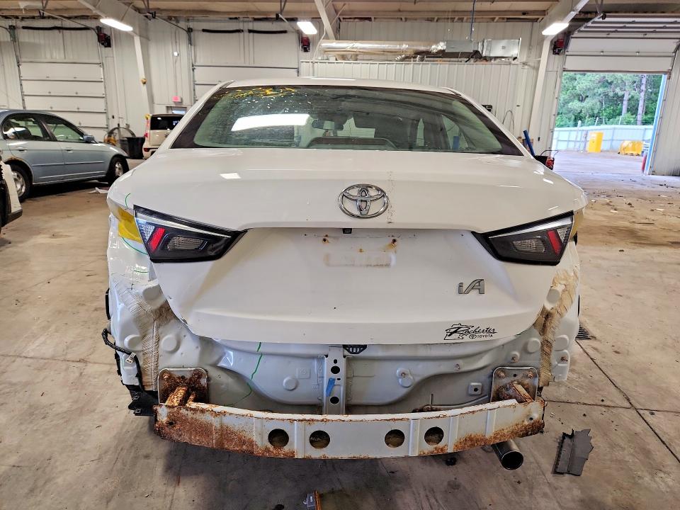Aukcja sprzedaży 2017 Toyota Yaris Ia, vin: 3MYDLBYV8HY180416, numer aukcji: 57492226
