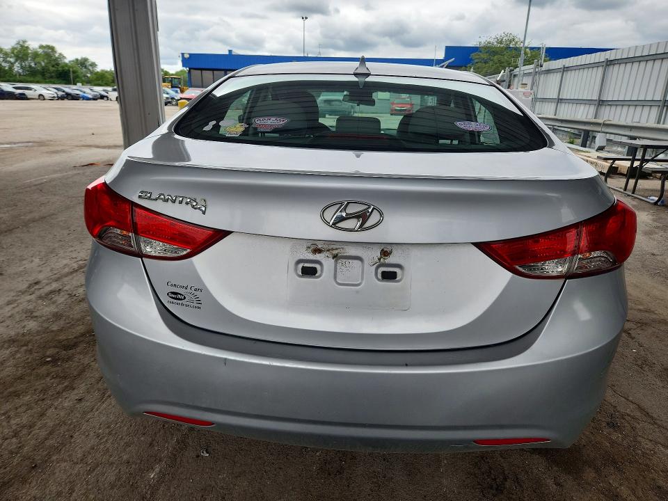 58007086 :رقم المزاد ، 5NPDH4AE0DH377206 vin ، 2013 Hyundai Elantra مزاد بيع