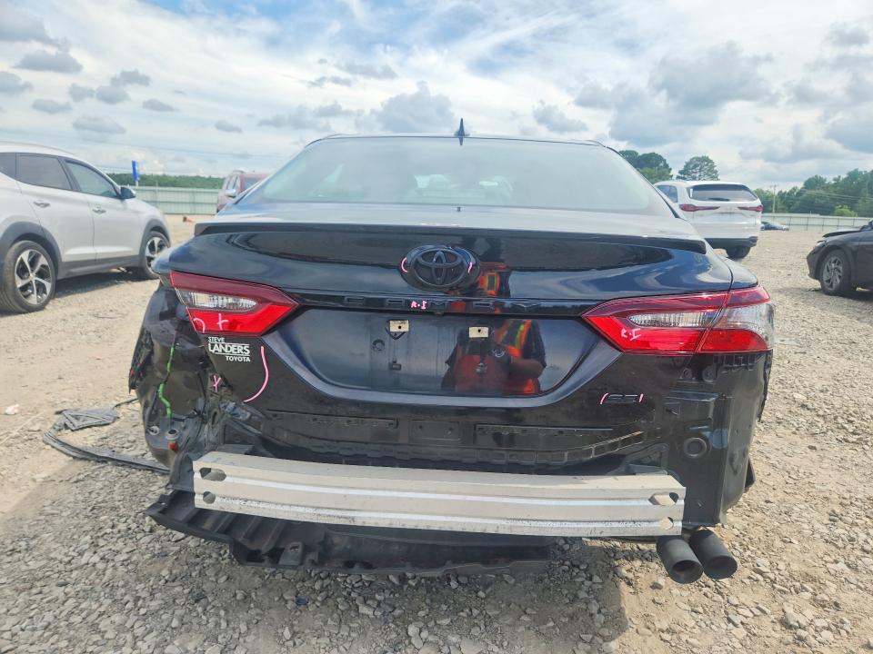 57116916 :رقم المزاد ، 4T1G11AK9MU570607 vin ، 2021 Toyota Camry مزاد بيع