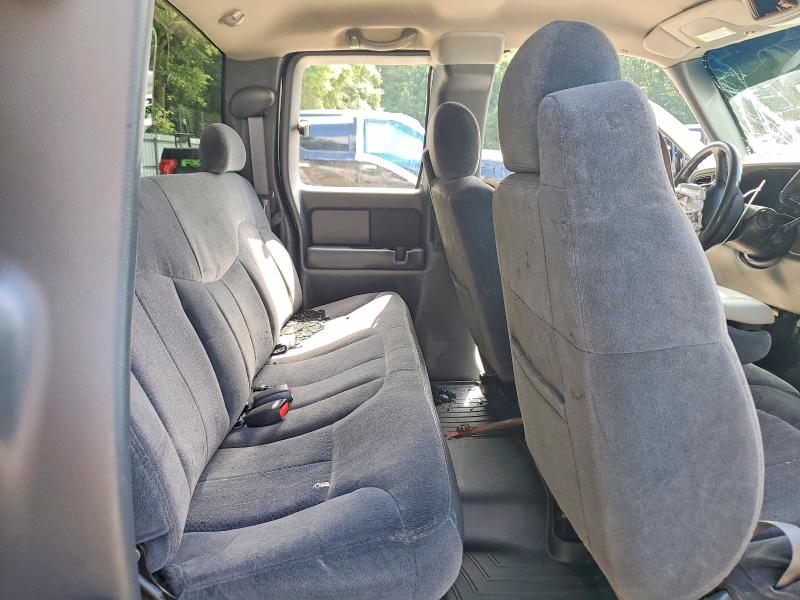 Продажа на аукционе авто 2000 Chevrolet Silverado, vin: 2GCEC19V4Y1315501, номер лота: 56258676