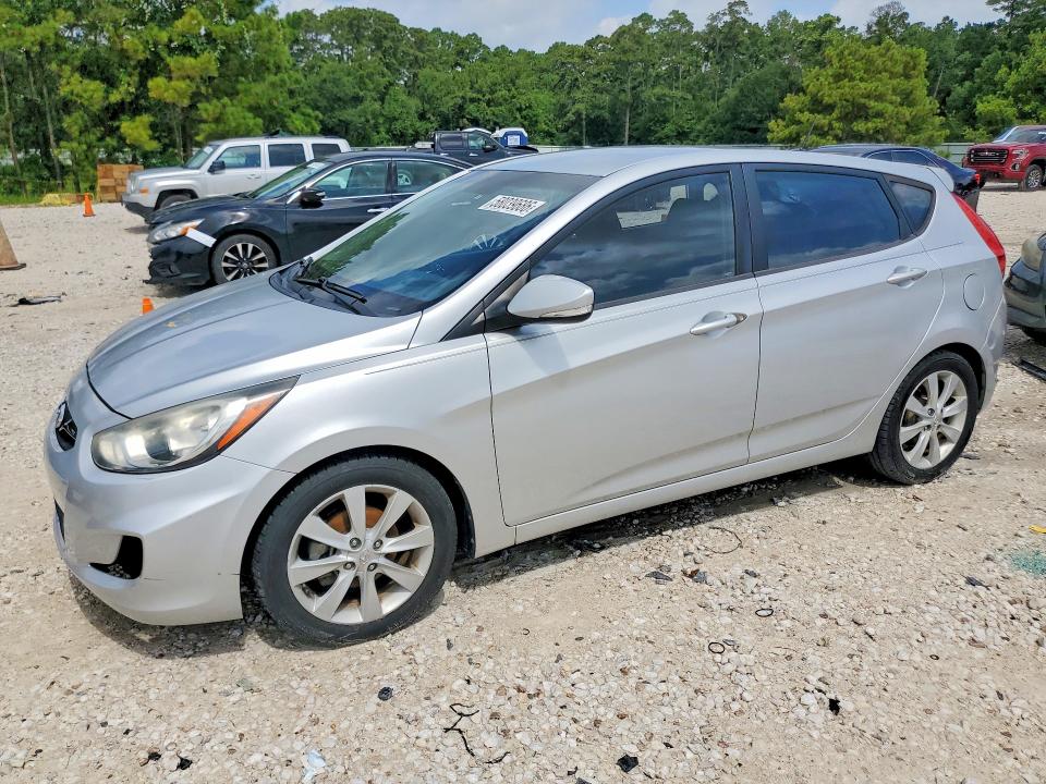 2013 Hyundai Accent მანქანა იყიდება აუქციონზე, vin: KMHCU5AE9DU068879, აუქციონის ნომერი: 58039686