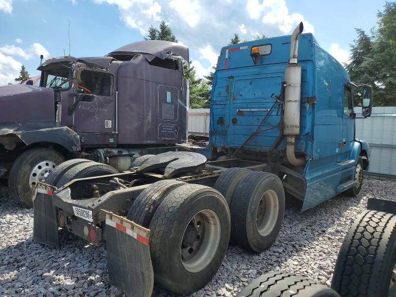 58588286 :رقم المزاد ، 4VG7DAGH4WN755028 vin ، 1998 Volvo Vnl مزاد بيع