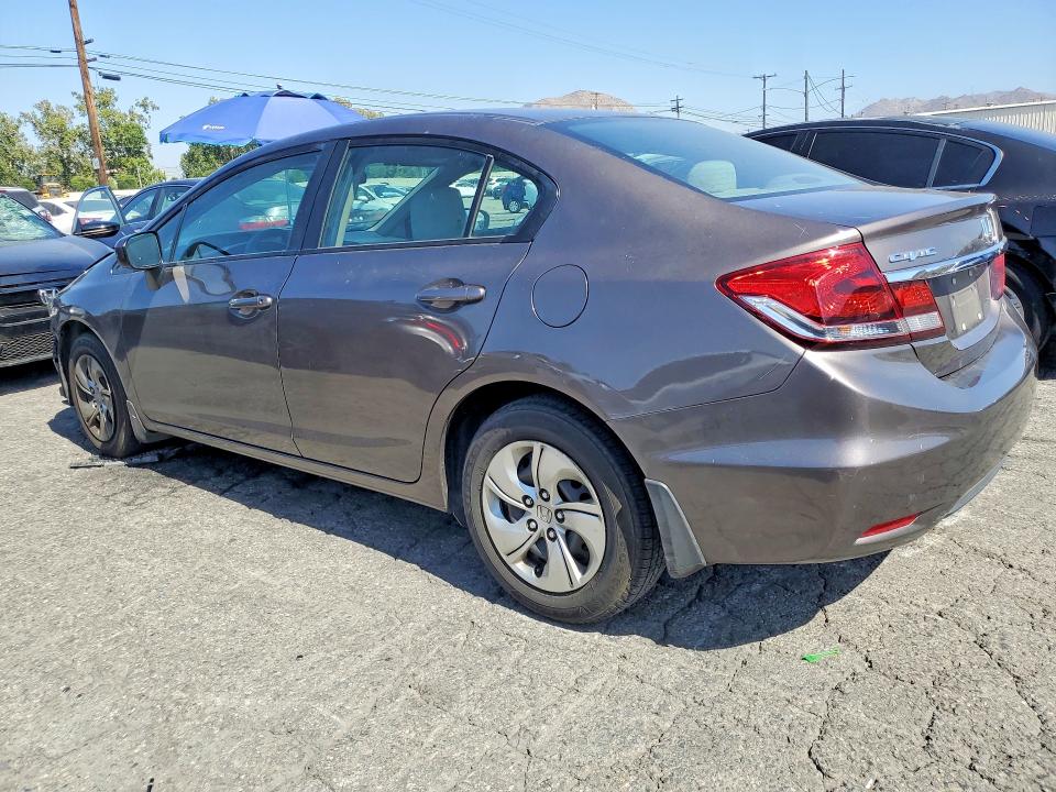 2015 Honda Civic მანქანა იყიდება აუქციონზე, vin: 2HGFB2F52FH533833, აუქციონის ნომერი: 56536156