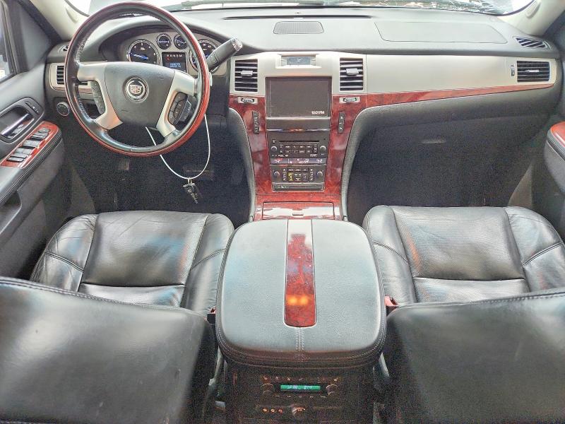 53768456 :رقم المزاد ، 1GYS4HEF1BR222855 vin ، 2011 Cadillac Escalade مزاد بيع