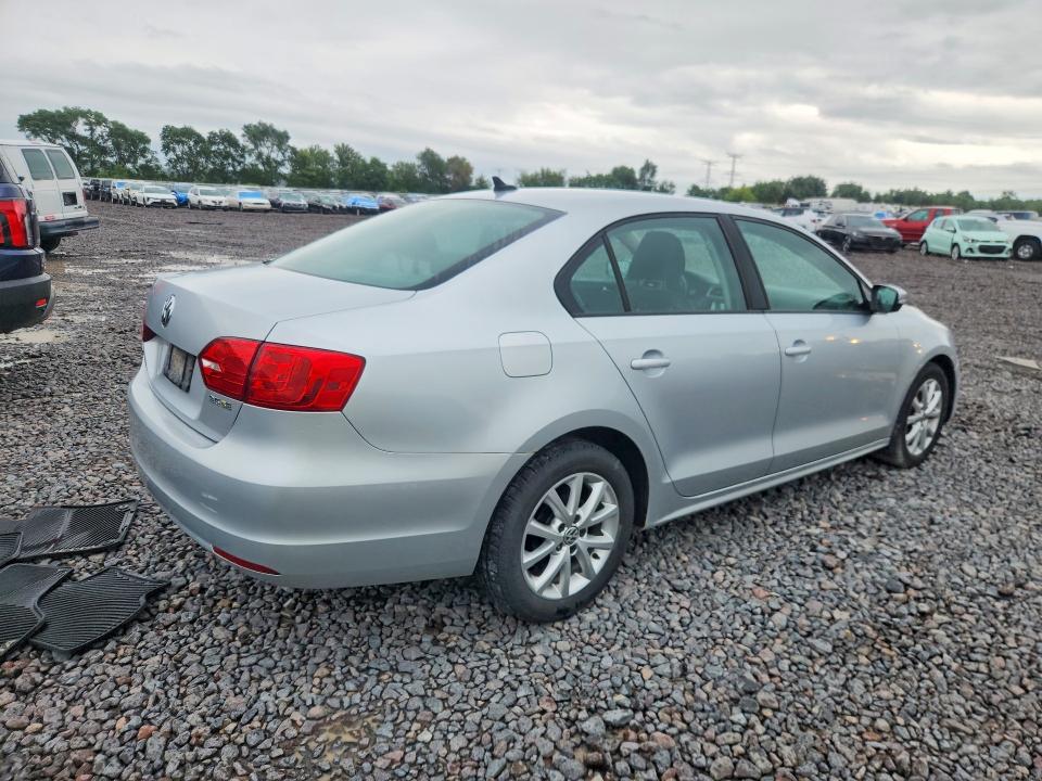 58616366 :رقم المزاد ، 3VWDX7AJ7BM339946 vin ، 2011 Volkswagen Jetta مزاد بيع