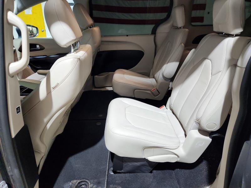 58383626 :رقم المزاد ، 2C4RC1BG3HR636086 vin ، 2017 Chrysler Pacifica مزاد بيع