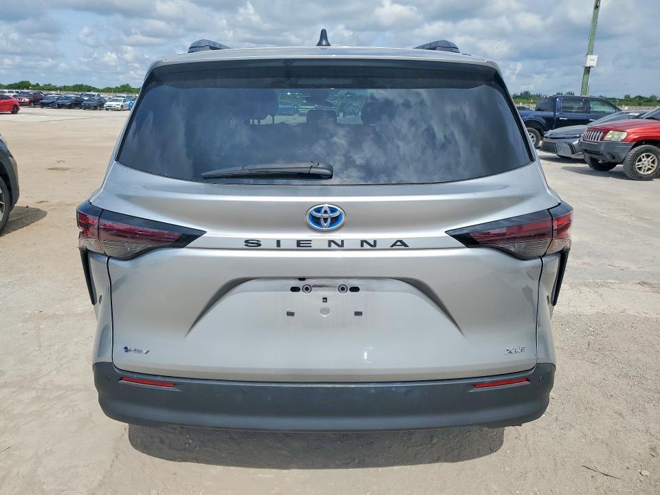 56638666 :رقم المزاد ، 5TDYRKEC2SS227911 vin ، 2025 Toyota Sienna مزاد بيع
