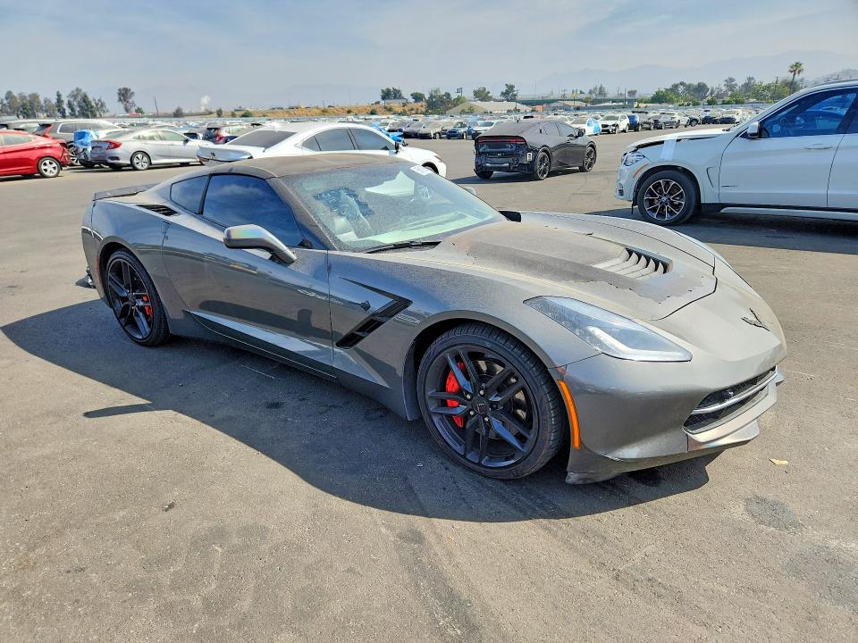 56169586 :رقم المزاد ، 1G1YM2D71G5107493 vin ، 2016 Chevrolet Corvette مزاد بيع