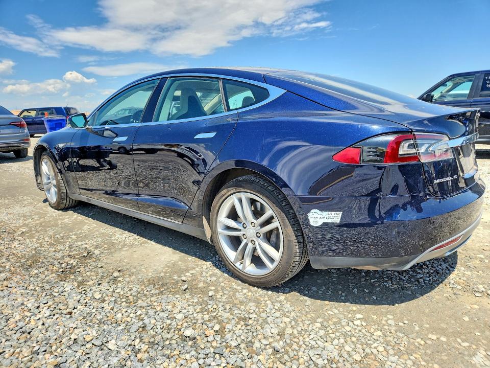 2013 Tesla Model S მანქანა იყიდება აუქციონზე, vin: 5YJSA1CN3DFP14781, აუქციონის ნომერი: 59140826