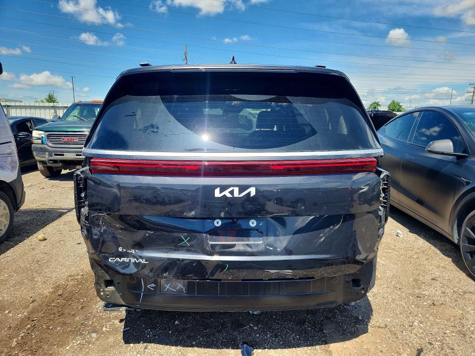 2025 Kia Carnival მანქანა იყიდება აუქციონზე, vin: KNDNC5K39S6458735, აუქციონის ნომერი: 58707876