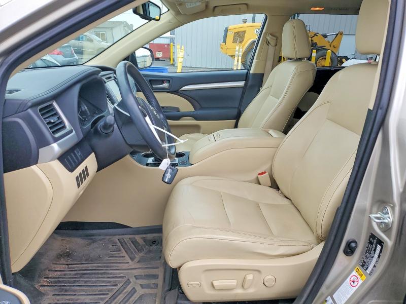 55936556 :رقم المزاد ، 5TDJKRFH0FS083130 vin ، 2015 Toyota Highlander مزاد بيع