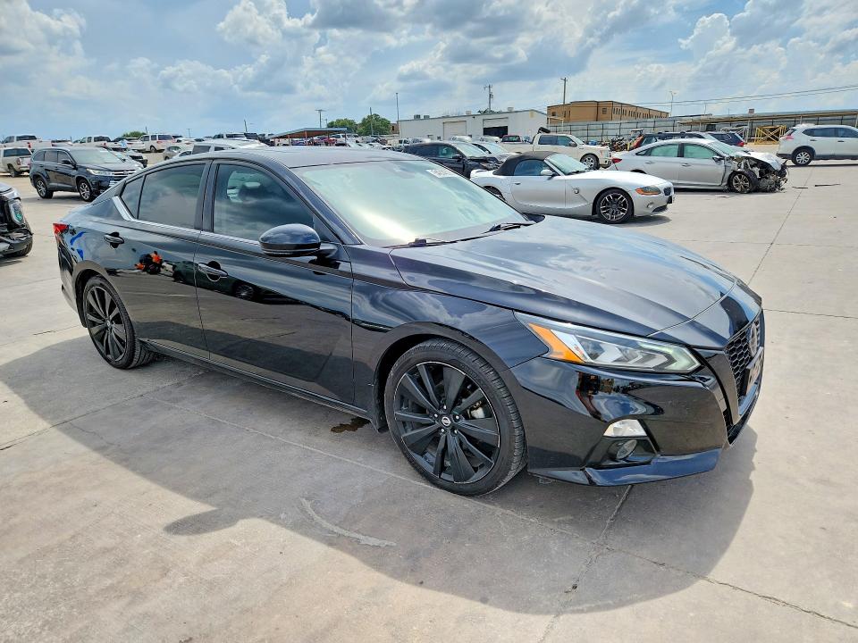 54214536 :رقم المزاد ، 1N4BL4CV2NN403525 vin ، 2022 Nissan Altima مزاد بيع