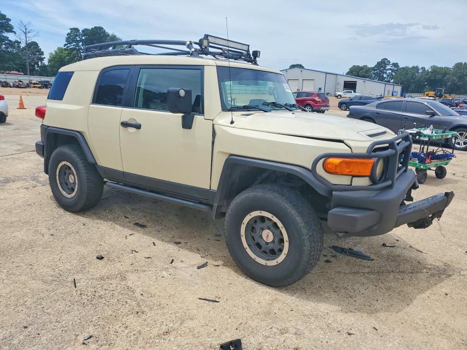 Продажа на аукционе авто 2010 Toyota Fj Cruiser, vin: JTEBU4BF3AK080515, номер лота: 57414516