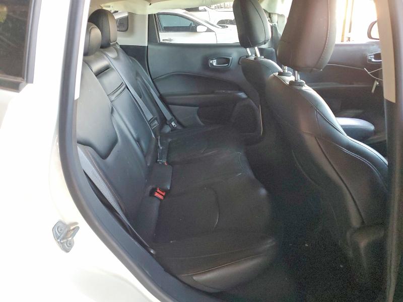 58123536 :رقم المزاد ، 3C4NJCCBXJT248035 vin ، 2018 Jeep Compass مزاد بيع