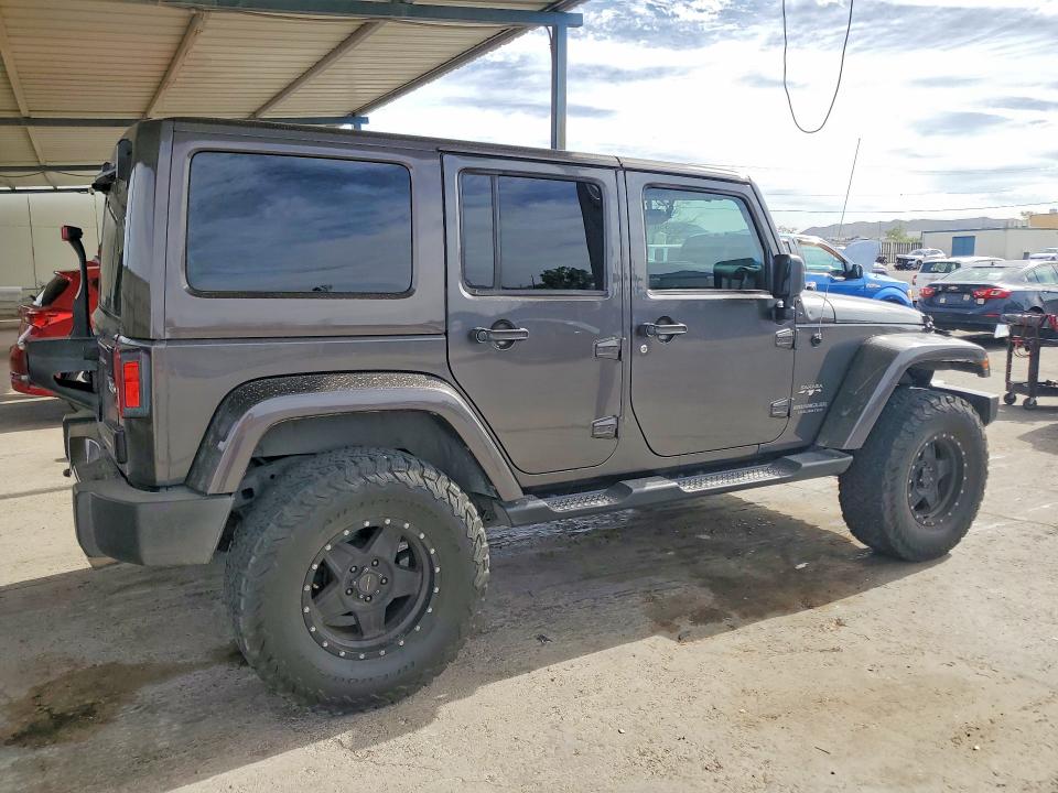 Auction sale of the 2017 Jeep Wrangler Unlimited, vin: 1C4BJWEG3HL657237, lot number: 57256136