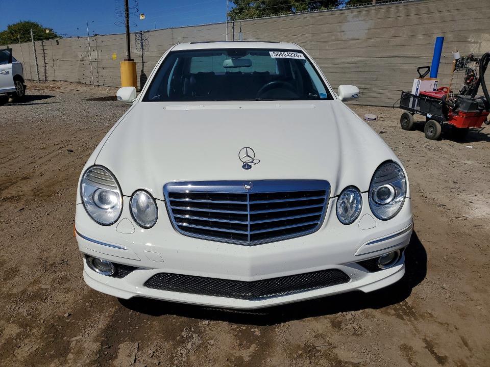 2009 Mercedes-benz E მანქანა იყიდება აუქციონზე, vin: WDBUF56X09B419774, აუქციონის ნომერი: 56854226