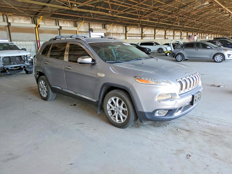 56823076 :رقم المزاد ، 1C4PJLCB5GW234569 vin ، 2016 Jeep Cherokee مزاد بيع