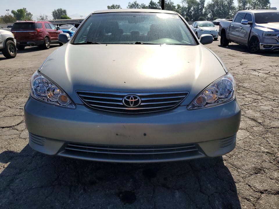 2005 Toyota Camry მანქანა იყიდება აუქციონზე, vin: 4T1BE32KX5U618416, აუქციონის ნომერი: 55816996