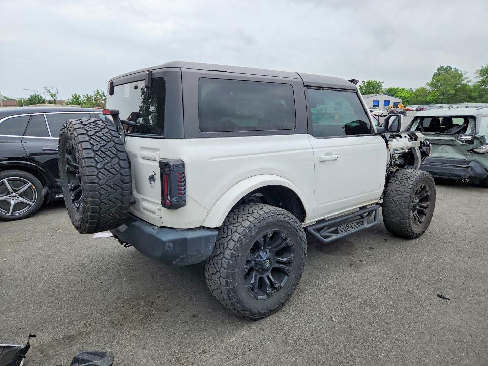 Продажа на аукционе авто 2022 Ford Bronco, vin: 1FMDE5AP1NLB69795, номер лота: 57563196