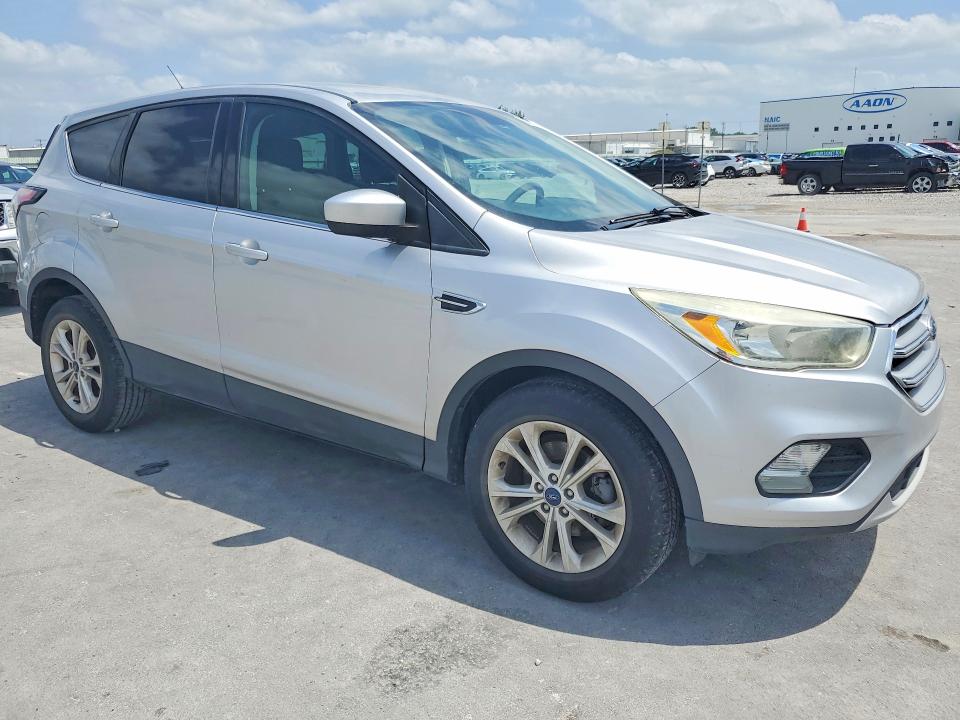 2017 Ford Escape მანქანა იყიდება აუქციონზე, vin: 1FMCU0GD8HUC97724, აუქციონის ნომერი: 56349556