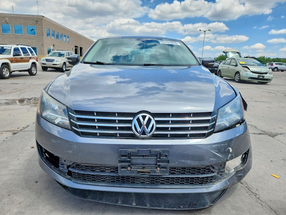 55741976 :رقم المزاد ، 1VWBN7A35DC002534 vin ، 2013 Volkswagen Passat مزاد بيع