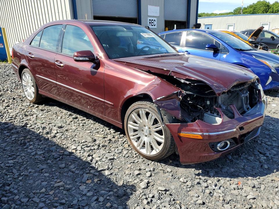 57110966 :رقم المزاد ، WDBUF22X07B069631 vin ، 2007 Mercedes-benz E مزاد بيع