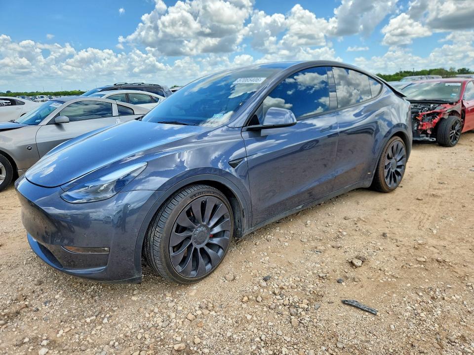 57065406 :رقم المزاد ، 7SAYGDEF4NF392561 vin ، 2022 Tesla Model Y مزاد بيع