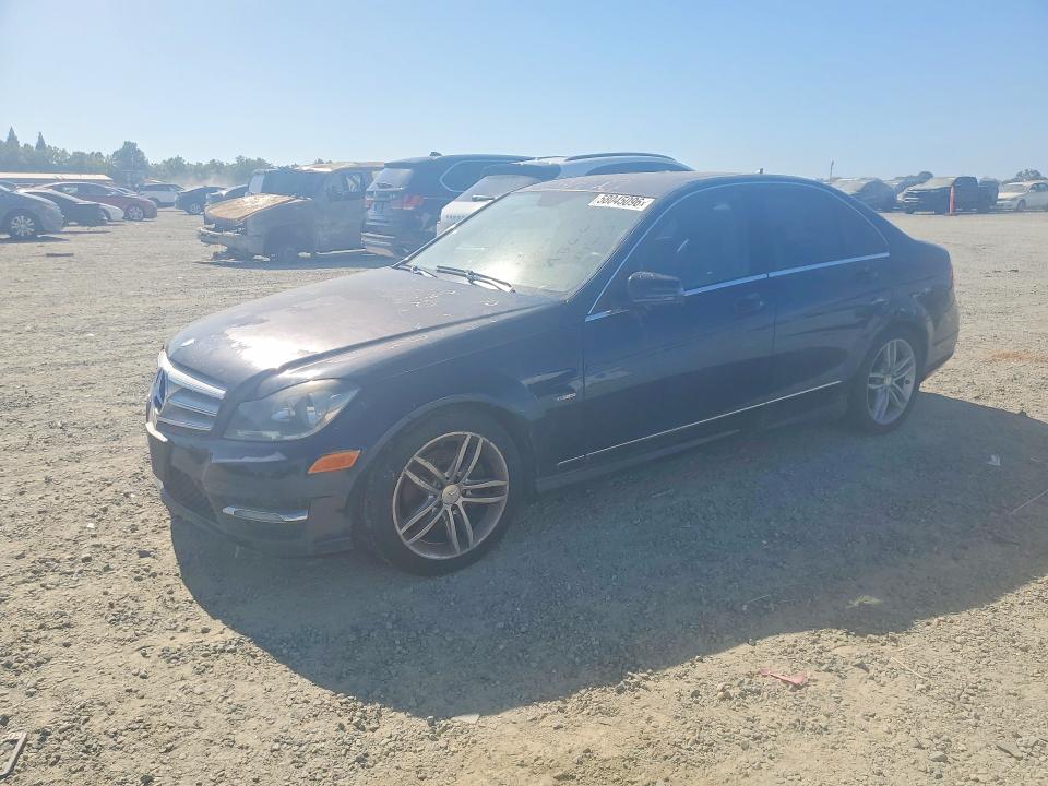 58045096 :رقم المزاد ، WDDGF4HB2CA615826 vin ، 2012 Mercedes-benz C مزاد بيع