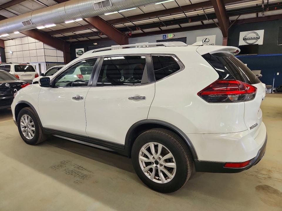 2018 Nissan Rogue მანქანა იყიდება აუქციონზე, vin: KNMAT2MV3JP531196, აუქციონის ნომერი: 56872186