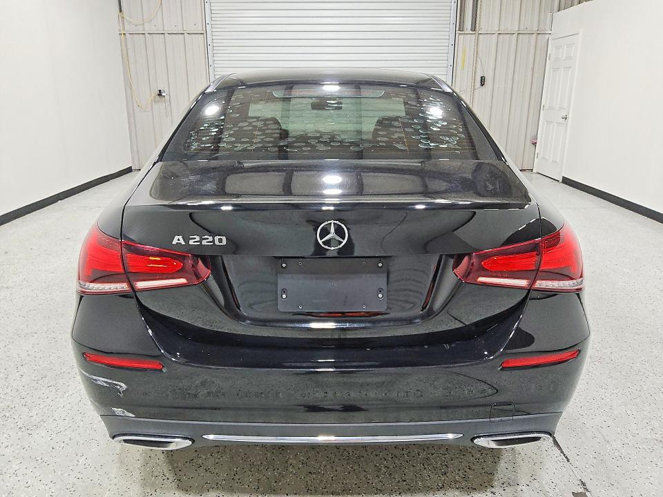 2020 Mercedes-benz A მანქანა იყიდება აუქციონზე, vin: W1K3G4EB3LJ201356, აუქციონის ნომერი: 56243636