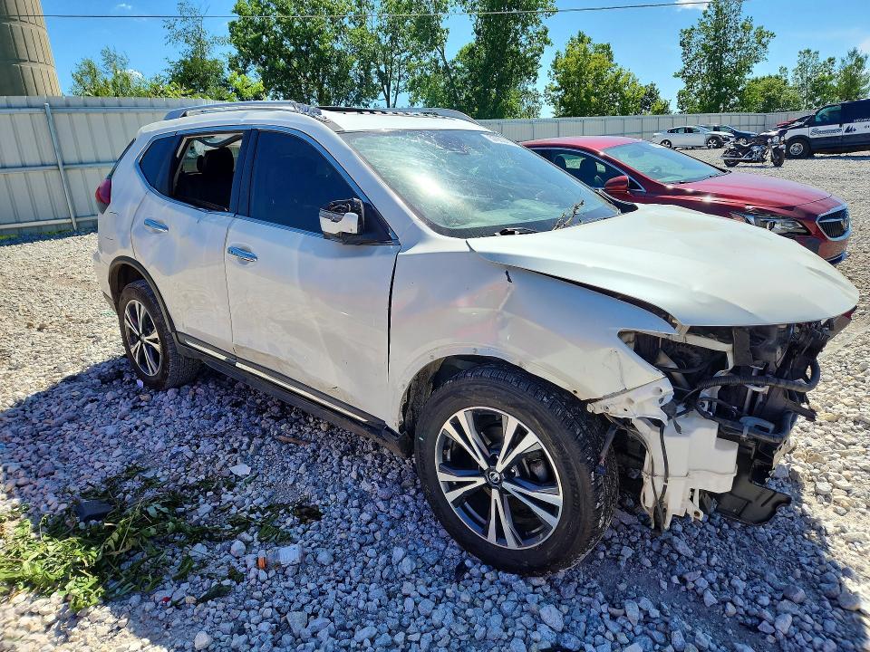 2017 Nissan Rogue მანქანა იყიდება აუქციონზე, vin: 5N1AT2MV6HC835118, აუქციონის ნომერი: 57900476