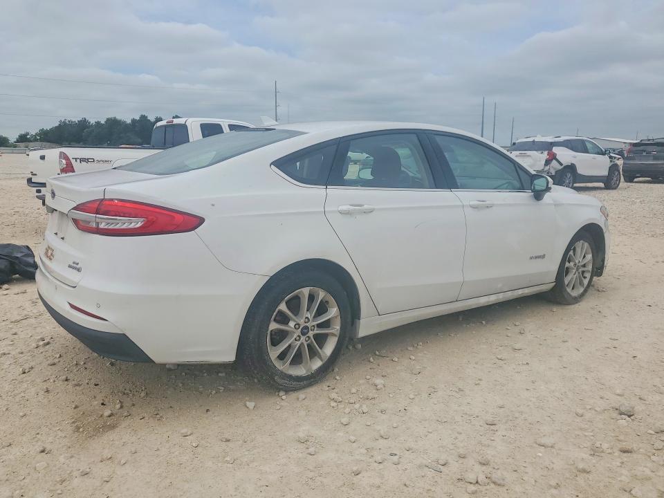 Продажа на аукционе авто 2019 Ford Fusion, vin: 3FA6P0LU1KR225010, номер лота: 55722166