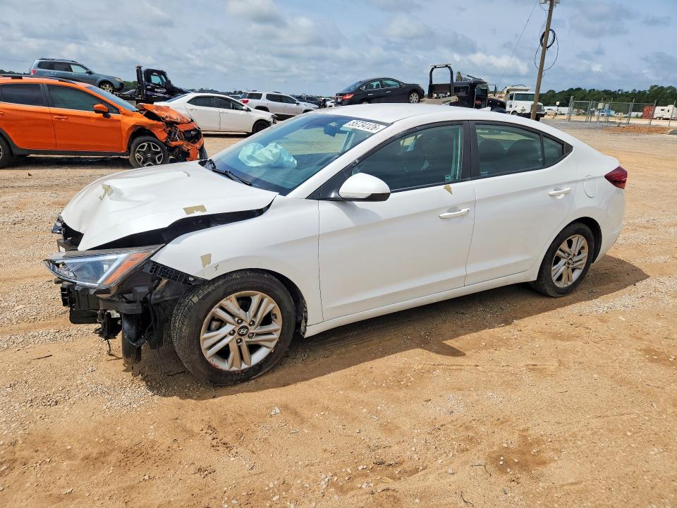 55734126 :رقم المزاد ، 5NPD84LF7KH463647 vin ، 2019 Hyundai Elantra مزاد بيع