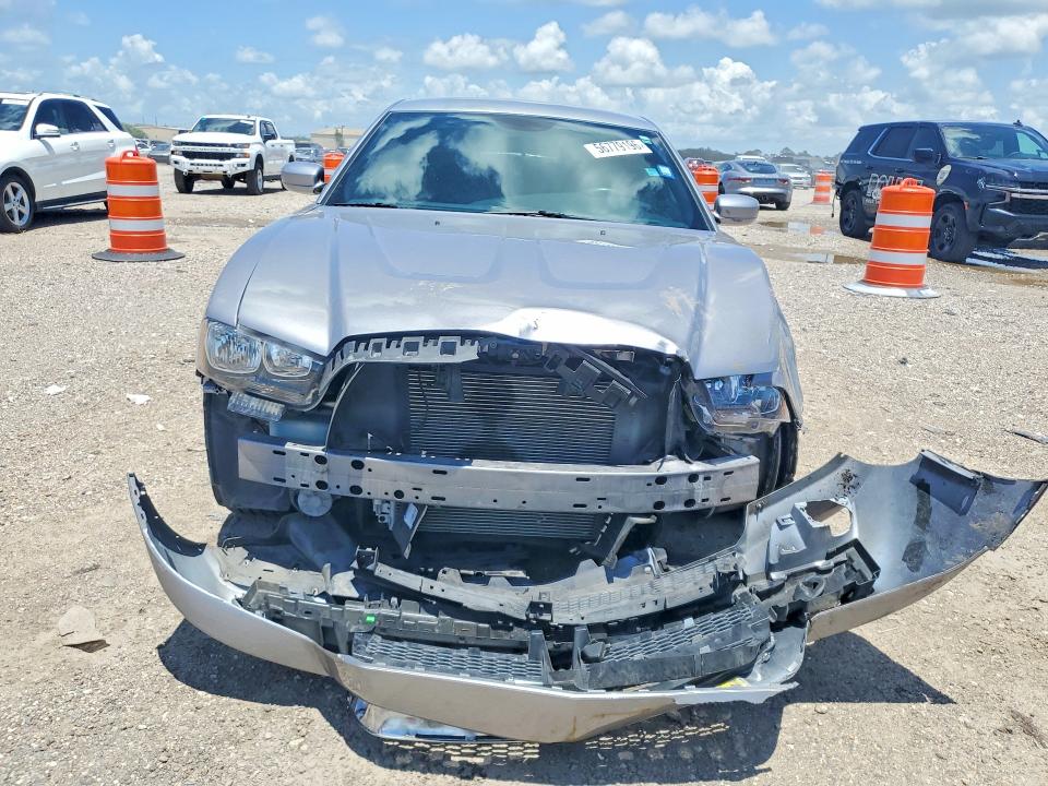 56779196 :رقم المزاد ، 2C3CDXBGXDH655762 vin ، 2013 Dodge Charger مزاد بيع